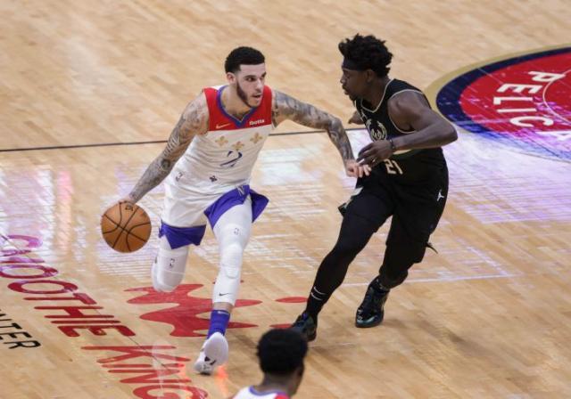 英超直播-单场命中7记三分！鲍尔用强势表现回应交易流言